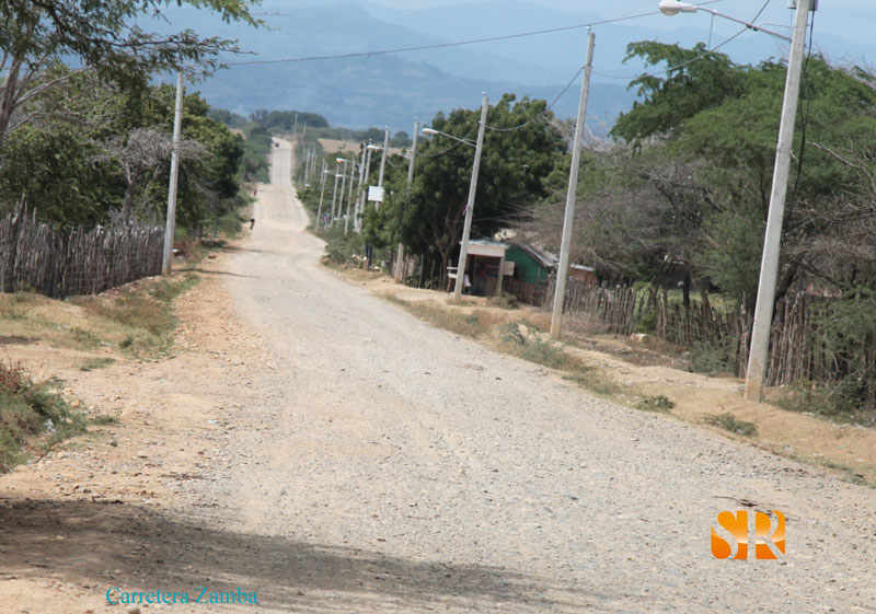 Santiagorrodriguense rumbo al Palacio Nacional 1 Carretera Zamba 2013 1