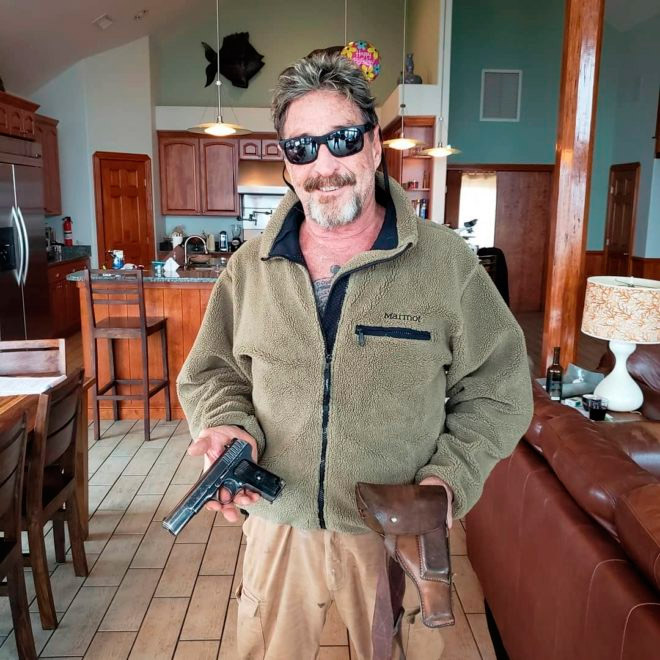 La polémica vida del creador del antivirus McAfee: drogas, un asesinato y armas 1 La polémica vida del creador del antivirus McAfee: drogas, un asesinato y armas