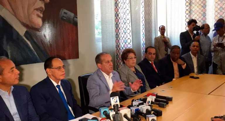 (VIDEO) Reunión del CC del PLD concluye en cinco minutos; completan comisión electoral
