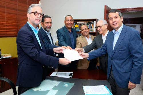 PRM se reservó 20% candidaturas, entre ellas 29 senadurías y 112 diputaciones