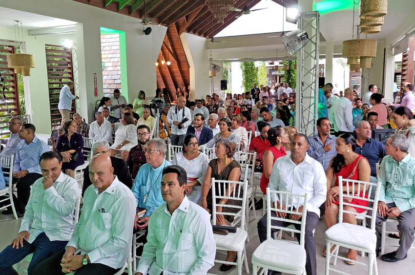 Inauguran Coopsano Club 20