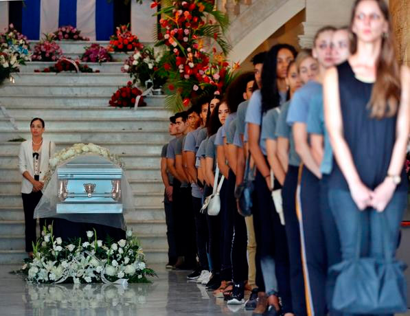 Cuba despide a su prima ballerina assoluta Alicia Alonso con funeral masivo