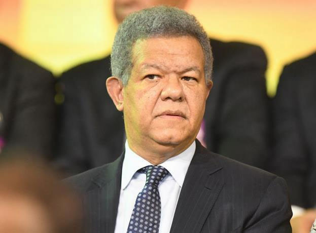 Leonel Fernández: “Legalmente puedo ir, la ley no aplica para mi caso”