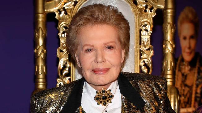 Muere de un fallo renal el astrólogo puertorriqueño Walter Mercado
