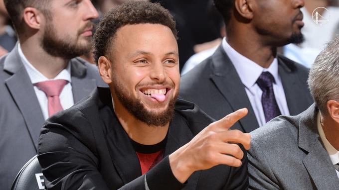 Curry regresa a los Warriors 4 Curry regresa a los Warriors