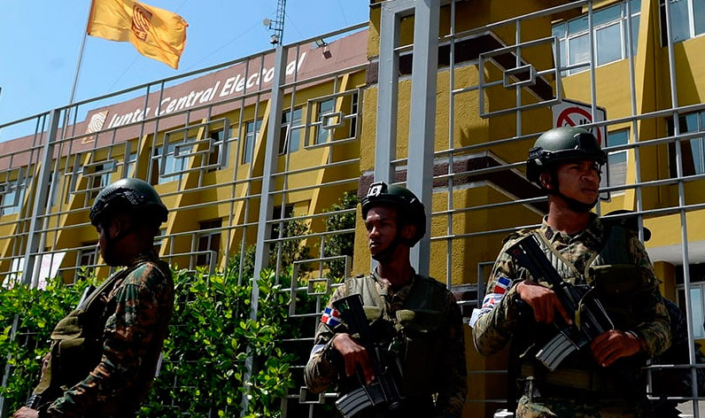 58 mil militares vigilarán comicios municipales en la R. Dominicana 1 JCE militares FE