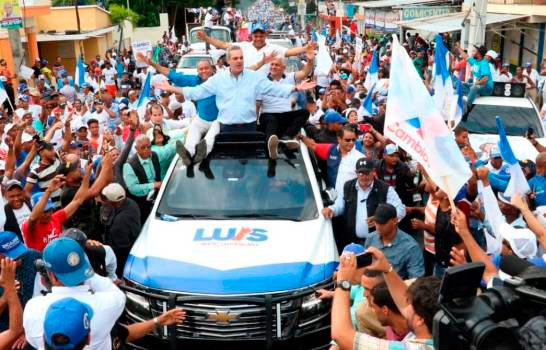 Luis Abinader pide a los perremeístas y aliados “escarbar” hasta el último voto
