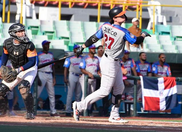 Toros de RD blanquean 4-0 a los Vaqueros de Colombia