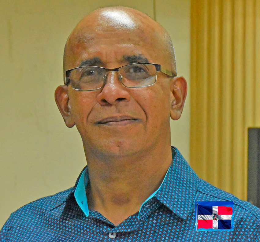 Victor Peralta bandera Mao 2