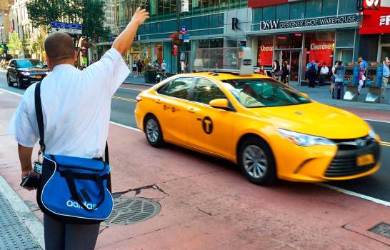 Taxistas en Nueva York rechazan pasajeros chinos por coronavirus