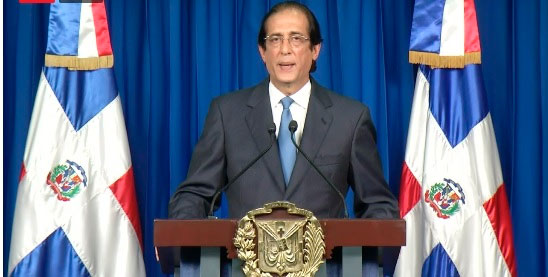 Prohíben beber en colmados de RD y suspender servicios comunicaciones (+vídeo)