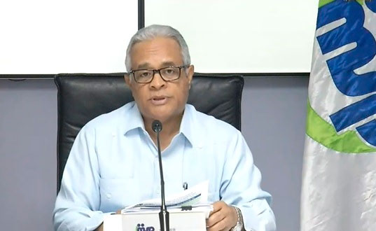 Reportan menos muertos y contagios por COVID-19 en la Rep. Dominicana