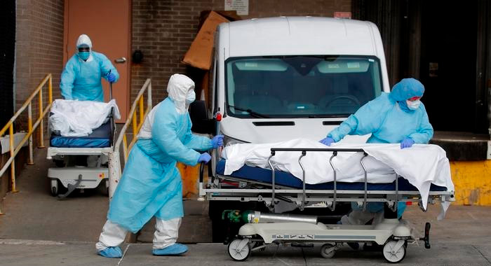 Muertos ambulancia camillas USA FE