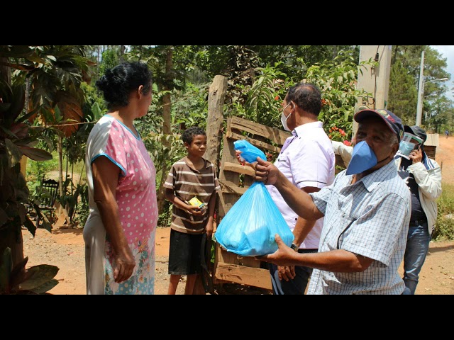 Antonio Marte entrega kits de pruebas Covid-19 y raciones alimenticias en Santiago Rodríguez (+vídeo)
