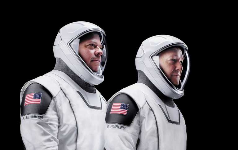 Saludo a primera nave espacial comercial: Aquí Houston, bienvenidos a la EEI