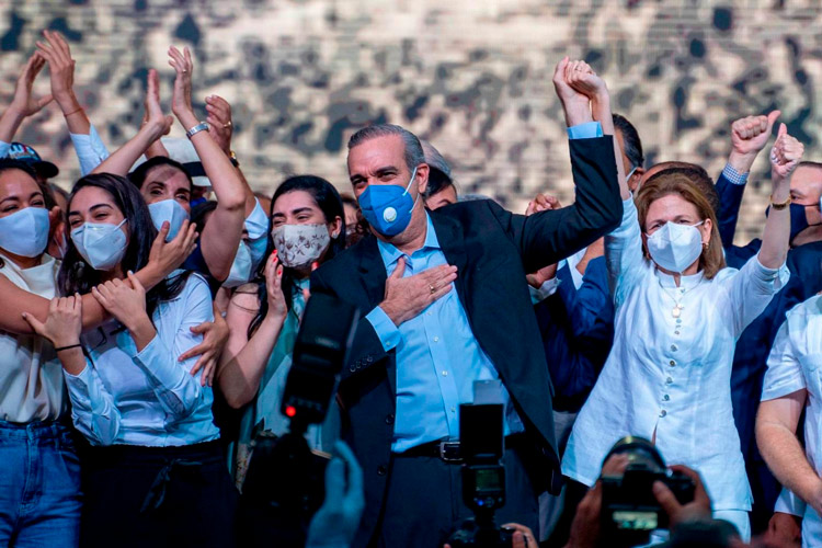 Abinader lideres america FE