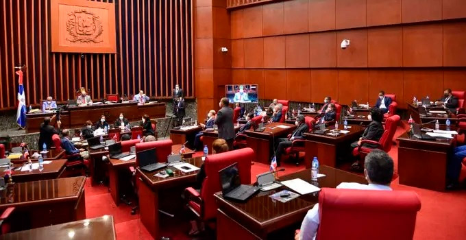 Senado aprueba prórroga de 45 días estado emergencia pidió Luis Abinader