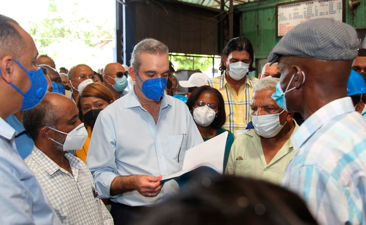 Abinader promete entregar pensiones y pagar deuda social con los cañeros