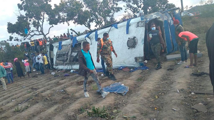 Accidente guagua San Juan FE