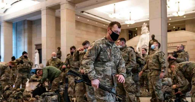 EE.UU: Más de 5,000 efectivos de la Guardia Nacional protegen Capitolio 2 EE.UU: Más de 5,000 efectivos de la Guardia Nacional protegen Capitolio
