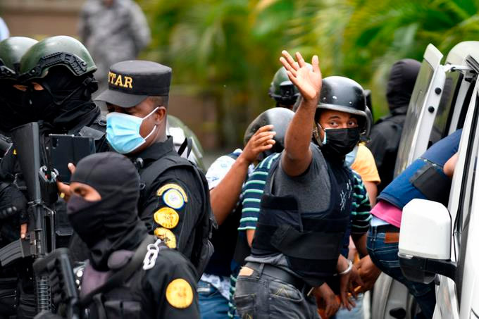 Dan largas al proceso contra policías que mataron a pastores