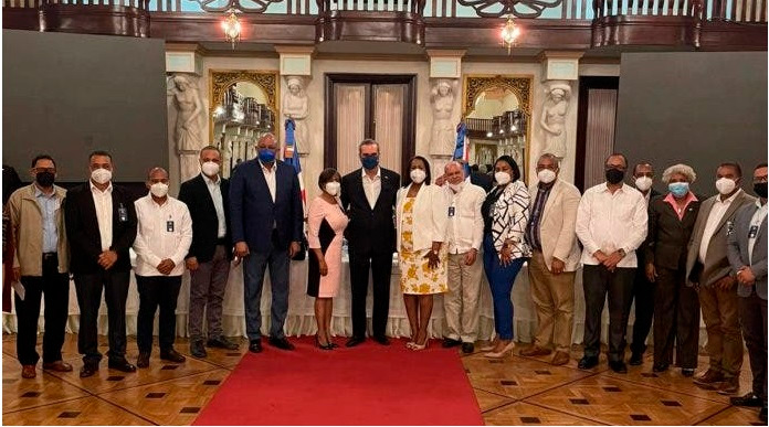 Directivos ADP se reúnen con Abinader, Raquel Peña y Roberto Fulcar