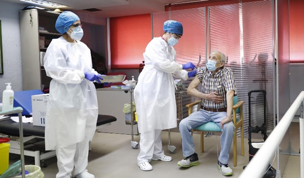 niegan tercera dosis FE