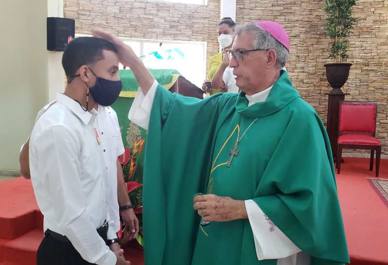 Iglesia católica realiza acto de Confirmación (+vídeo) 6 Confirmacion Iglesia 2021 4