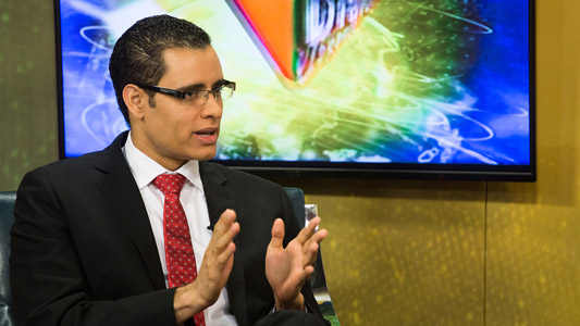 Exministro Economía dice en Gobierno persiste un alto nivel endeudamiento