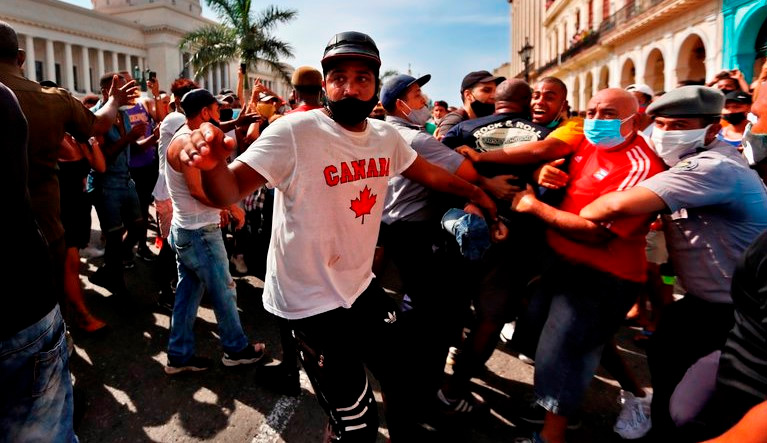 21 países repudian arrestos masivos en Cuba y exigen liberación de los presos