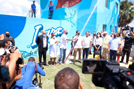 Presidente Abinader dice en su Gobierno «no se está robando»