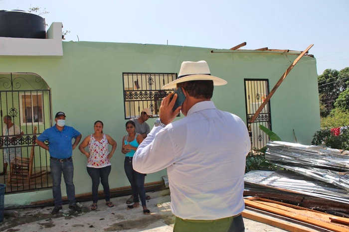 Senador Antonio Marte recorre zonas afectadas por tormenta