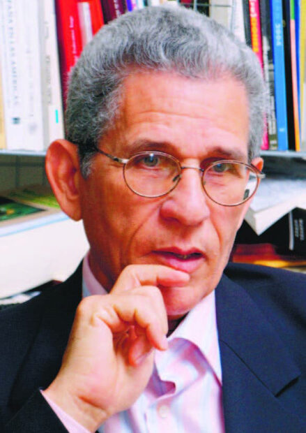 Bruno Rosario Candelier escritor