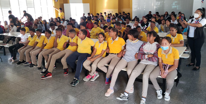 Liceo MA 206 anive natalico Mella 5