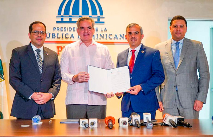 Propeep y el Inespre firman acuerdo para venta de productos con 30% de descuento en supermercados