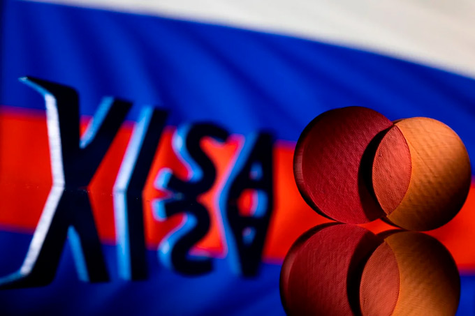 Visa y Mastercard anunciaron que suspenderán todas sus operaciones en Rusia