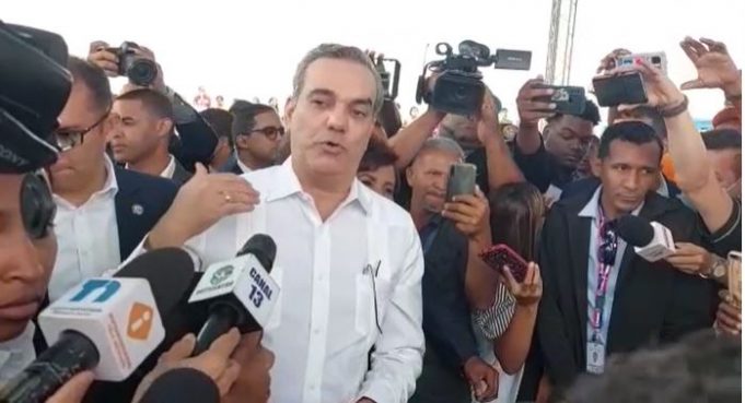 Abinader: “Quien se robe un chele de este Gobierno va preso”