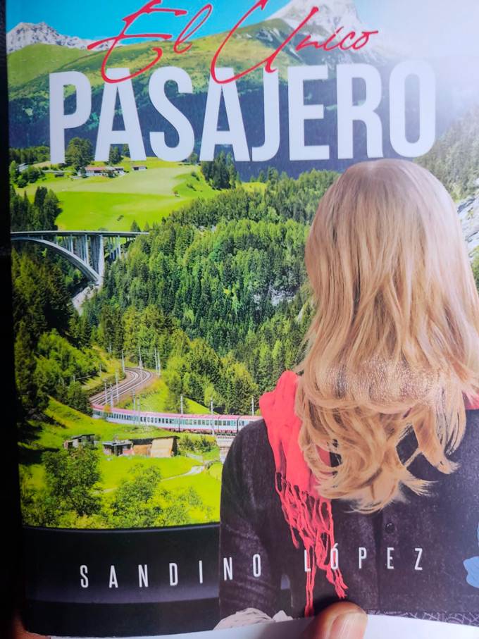 Sandino López pone libro en circulación, “El único pasajero” 4 Sandino López pone libro en circulación, “El único pasajero”