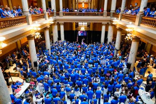 El aborto resulta un tema complicado para los republicanos