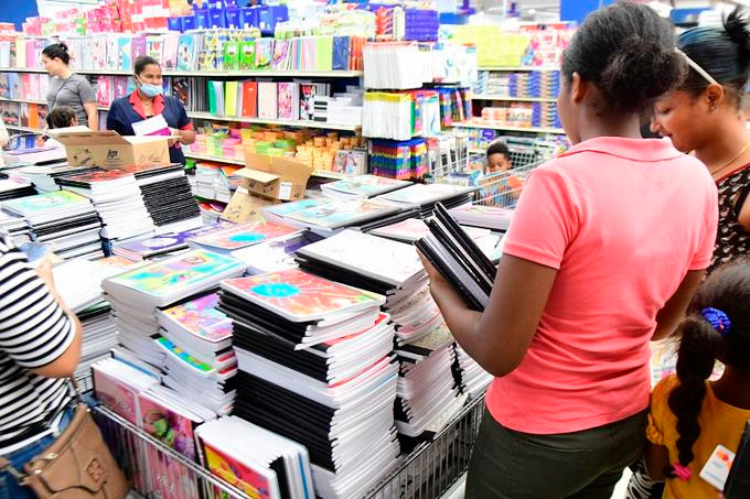 Precios de útiles escolares “están por las nubes”