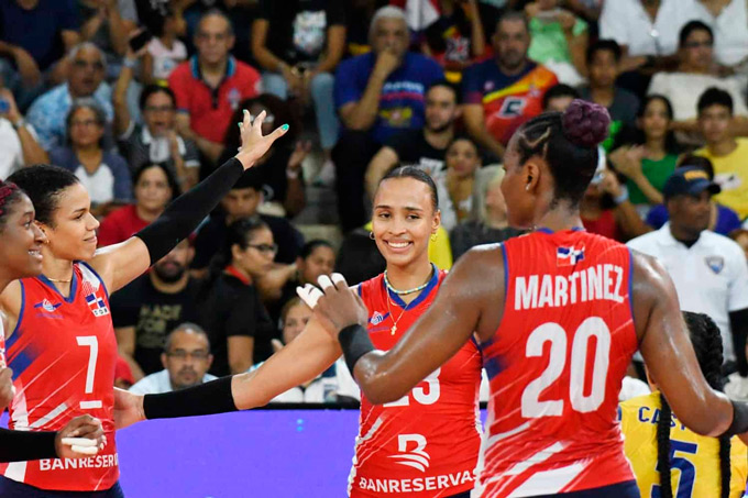 Las Reinas del Caribe vencen a USA y se coronan en el Final Six de voleibol femenino – video