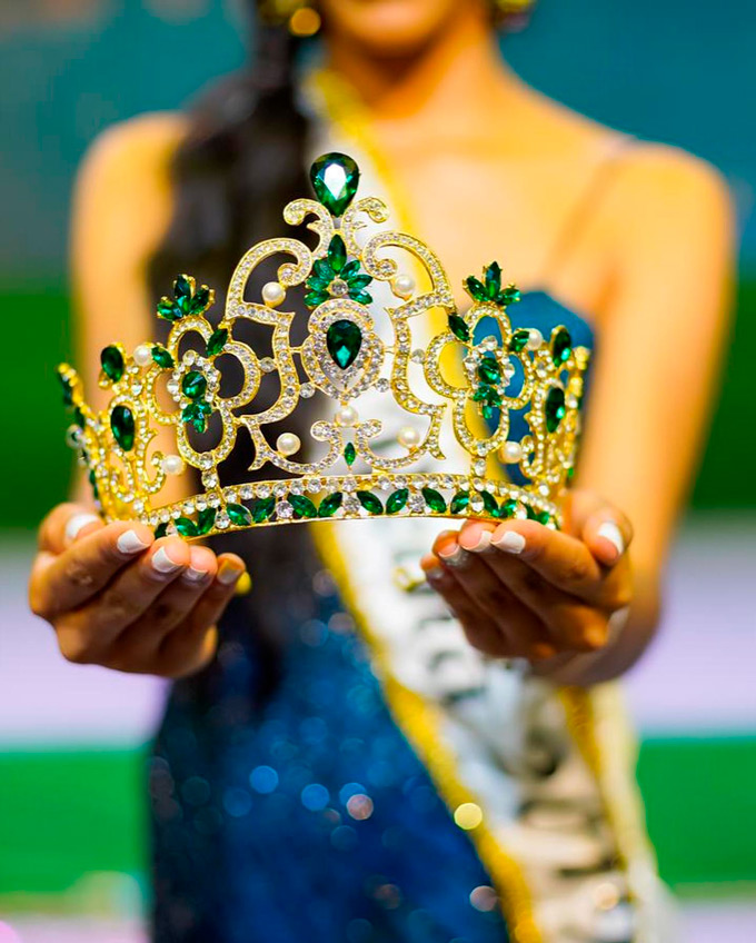 Las Mercedes 2022 corona FE