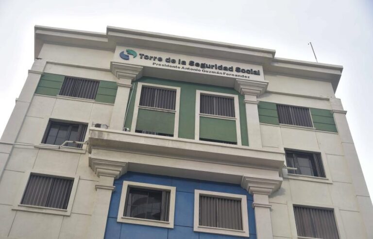 Aumentan un 20 % a los honorarios médicos por procedimientos y un 50 % por internamientos