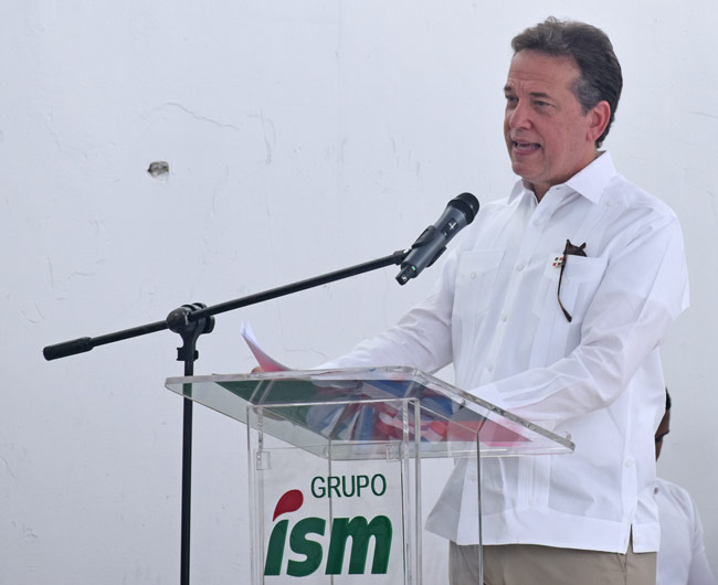 Ministro Ito Bisonó valora inversión de Industria San Miguel – video