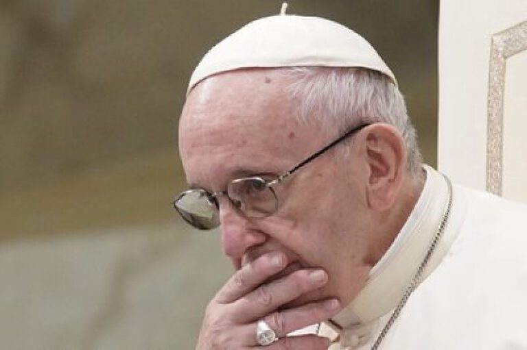 ¿Qué es una hernia incisional y por qué se debe operar el papa Francisco?