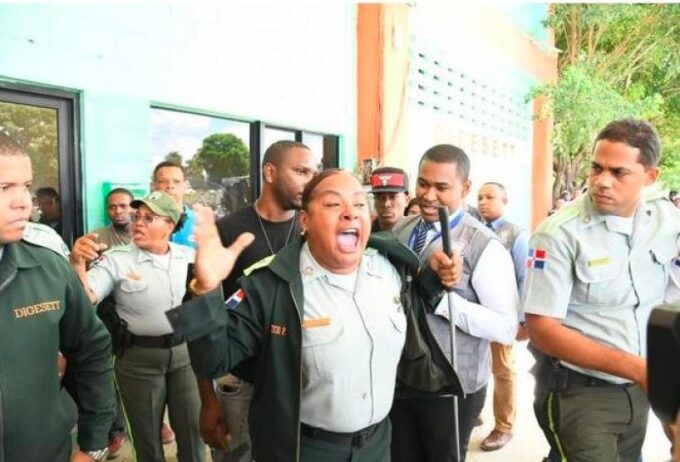 Ordenan apertura a juicio contra coronela por agresión a defensor del pueblo en Canódromo 1 coronela e1692364081373