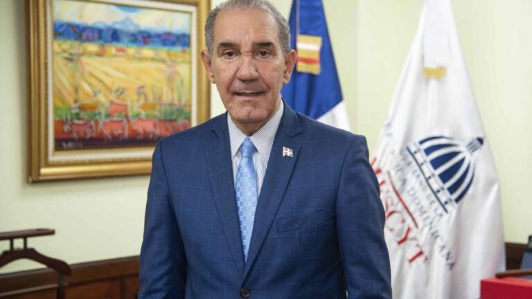 El Mescyt dejó de ejecutar más de la mitad de su presupuesto anual, dice auditoría de Contraloría