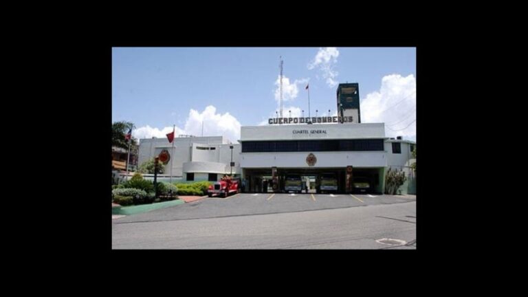 Bomberos exigen ley para ser dirigidos por Gobierno y «salir de la sombra» de alcaldías