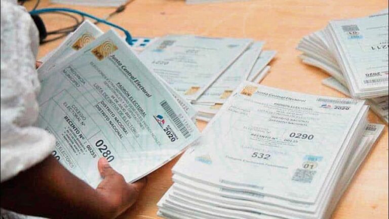El 88 % de los dominicanos están registrados como solteros en el padrón electoral