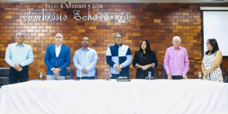 «De mi Libro Azul»: El viaje de una columna a un compilado histórico